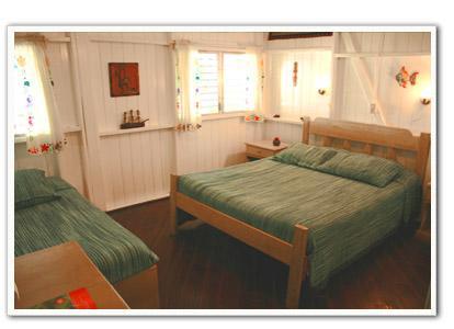 Bed and Breakfast Cocomo On The Sea Bocas del Toro Екстер'єр фото